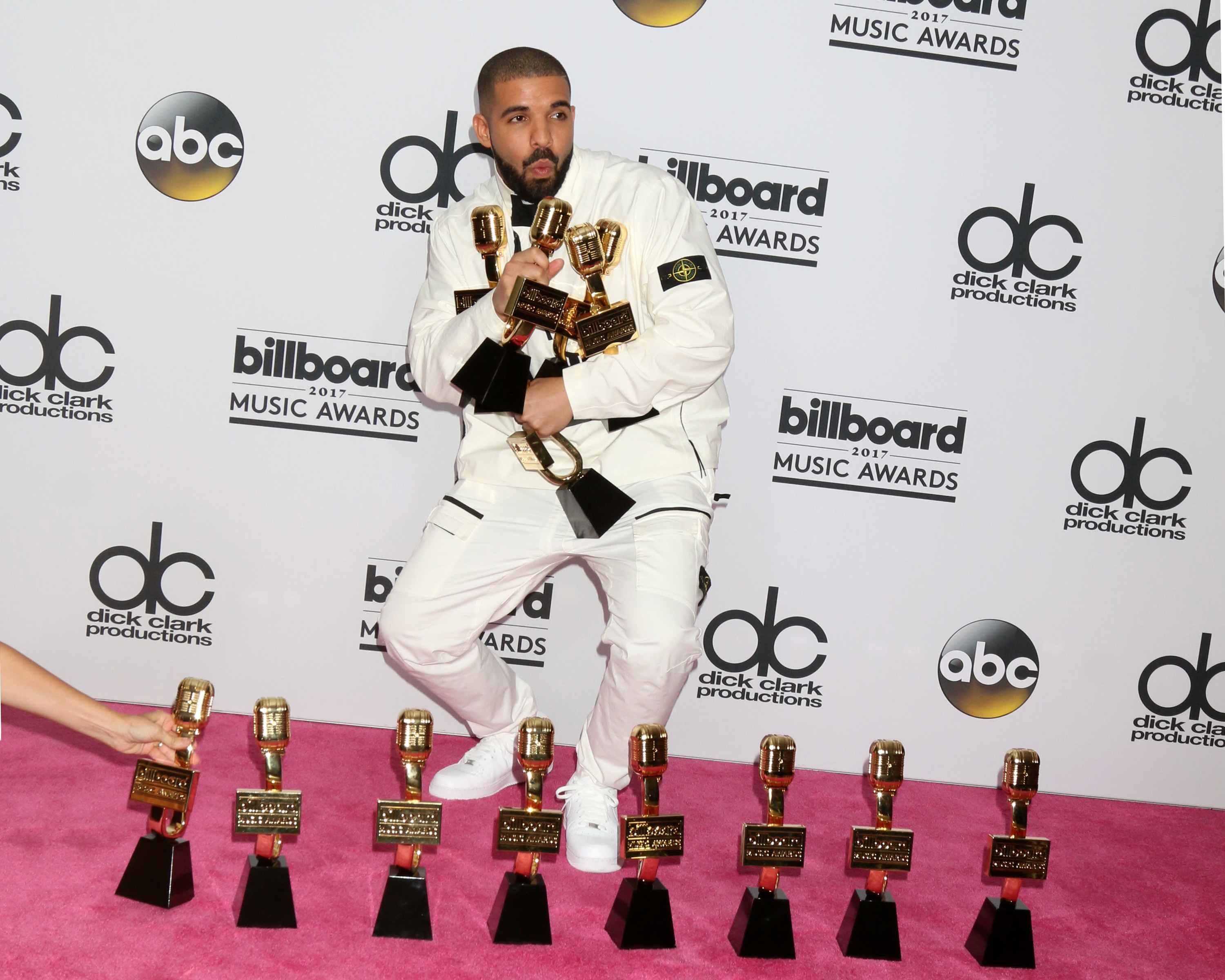 Drake in the press room at the 2017 Billboard Awards.