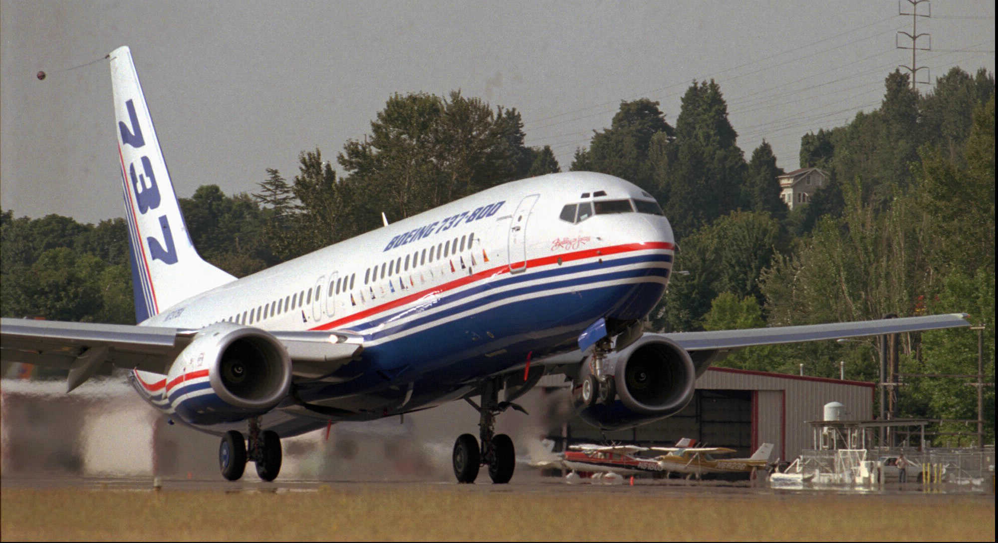 A Boeing 737-800