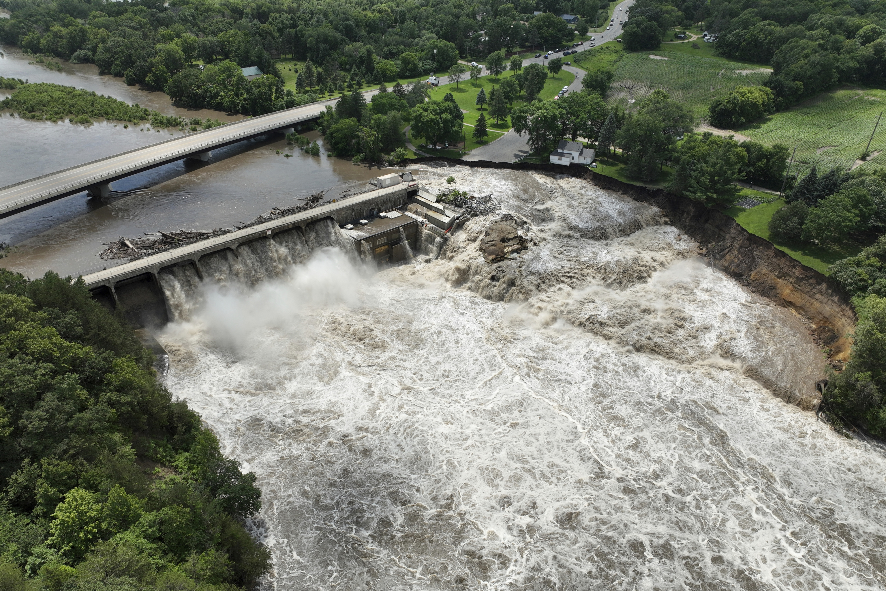 Heavy rains cause high water levels at the Rapidan Dam near Mankato.