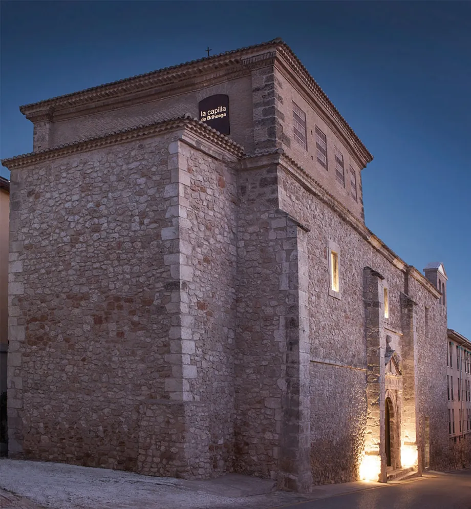 The Brihuega Chapel hides an ephemeral gastro-bar.