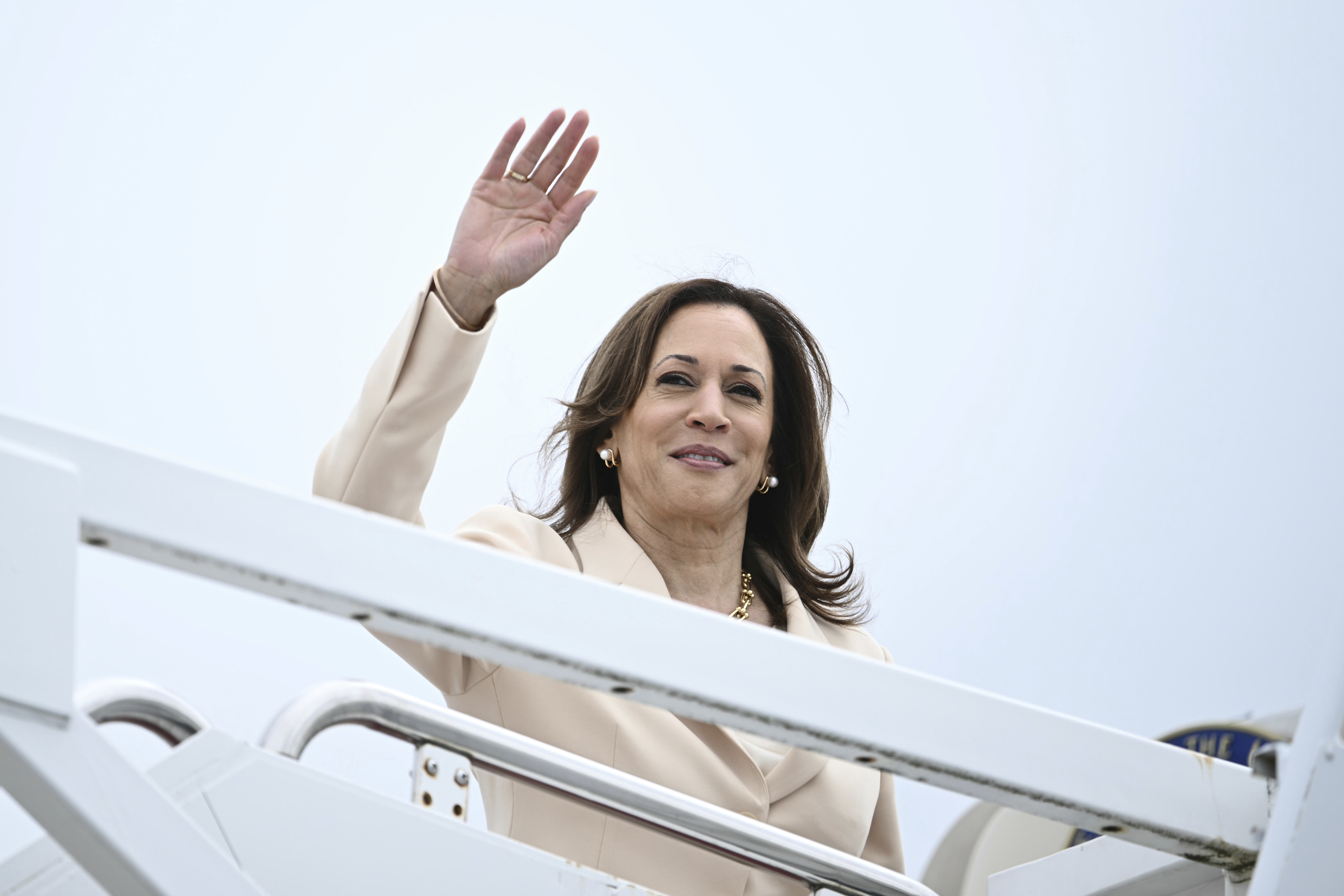 Vice President Kamala Harris boards Air Force Two.