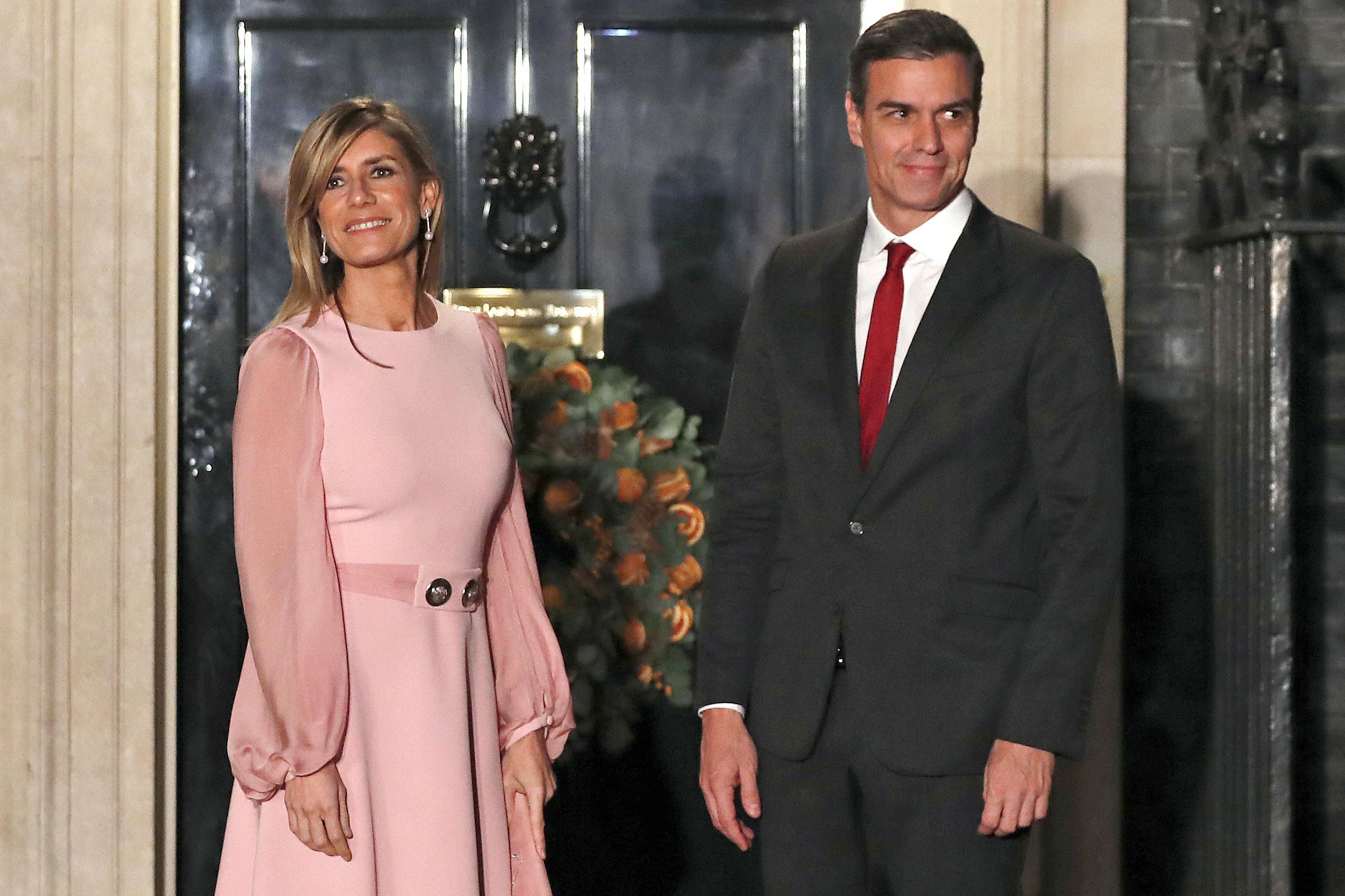 Pedro Sanchez and his wife, Begoa Gmez.