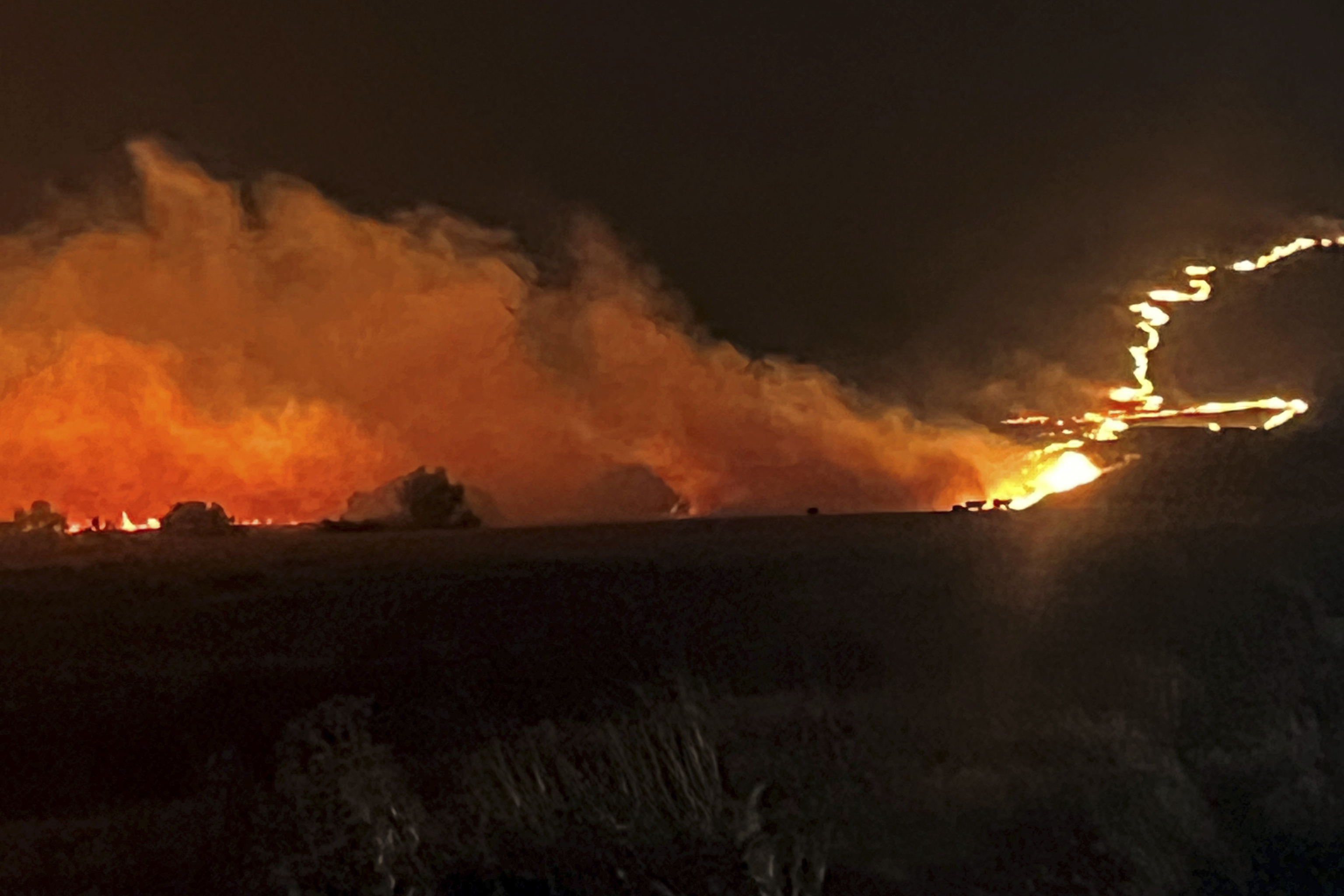 the Durkee Fire burning in eastern Oregon.