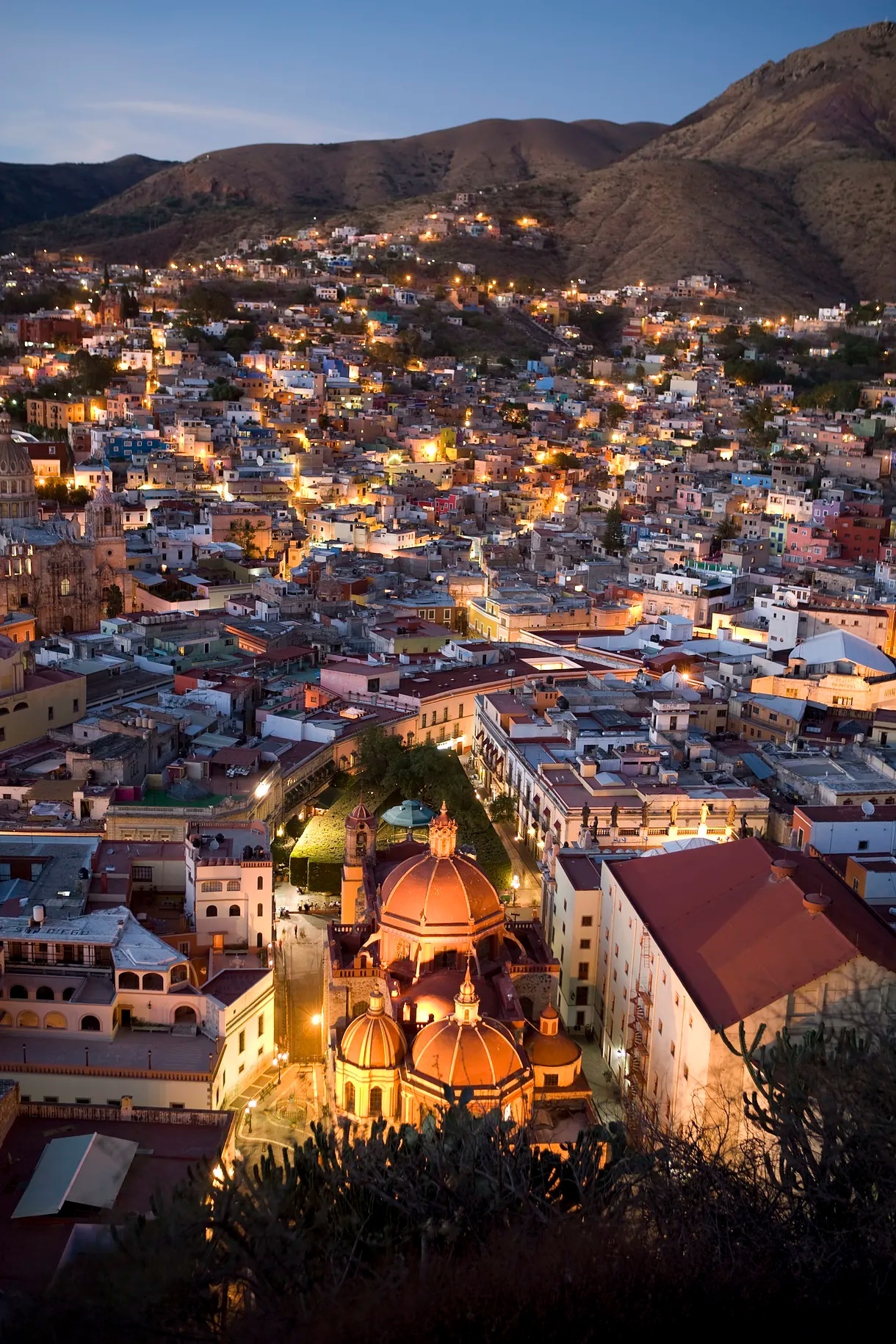 Panoramic view of the city of Guanajuato from the top of the El Ppila lookout point.