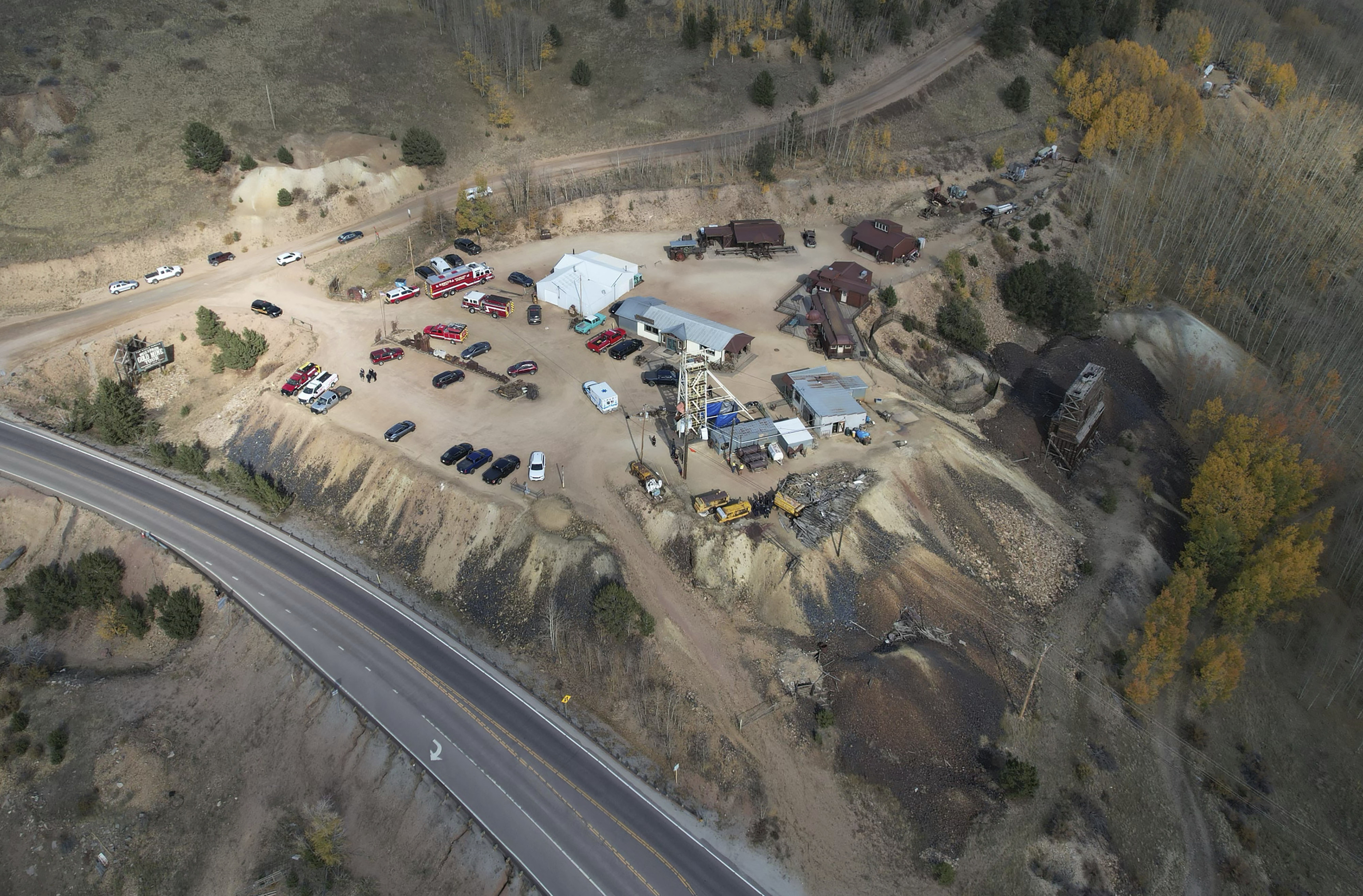 One person was killed and twelve people were rescued after being trapped for about six hours at the bottom of a former Colorado gold mine.