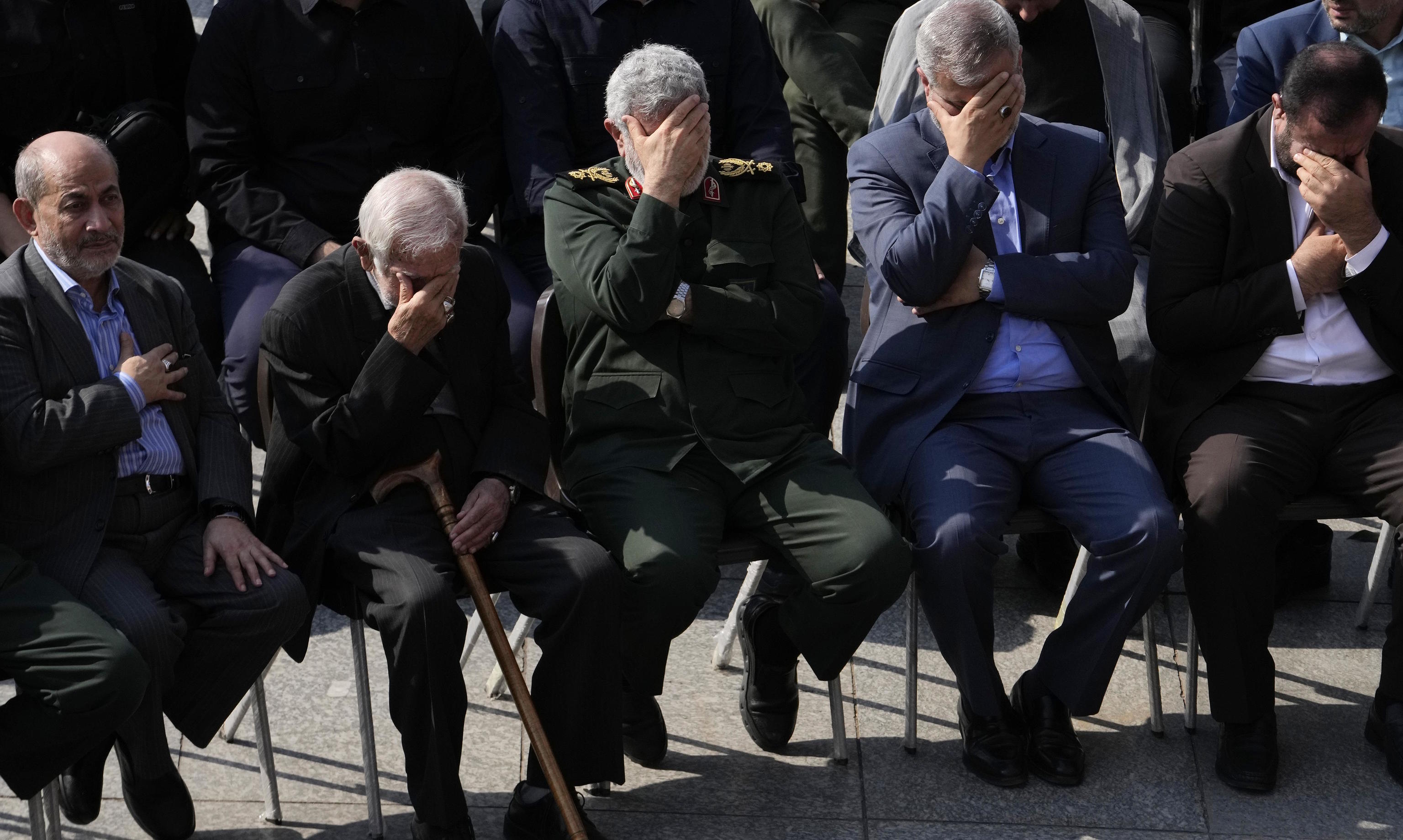 Esmail Qaani during the funeral ceremony of Abbas Nilforushan.