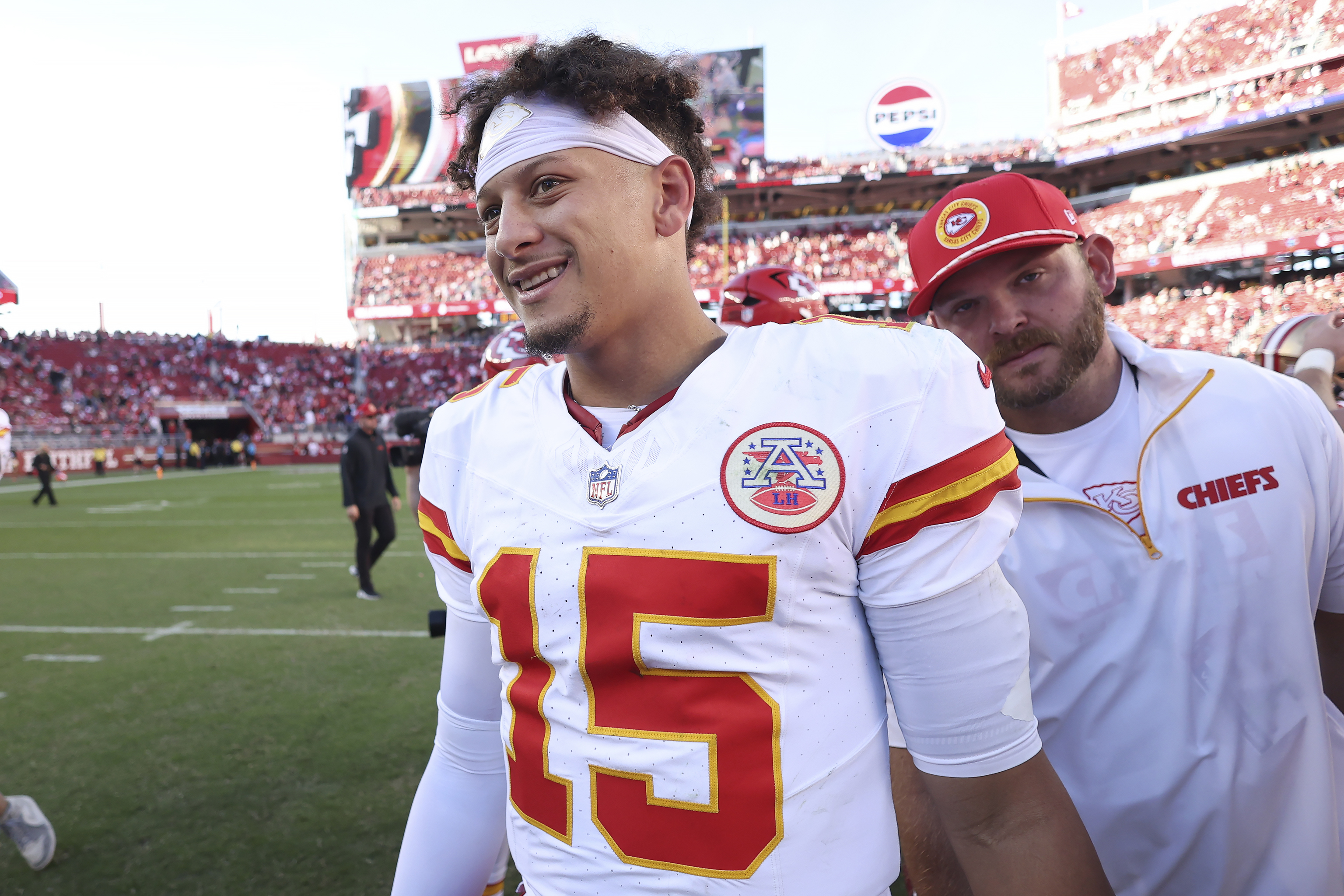 Kansas City Chiefs quarterback Patrick Mahomes (15).