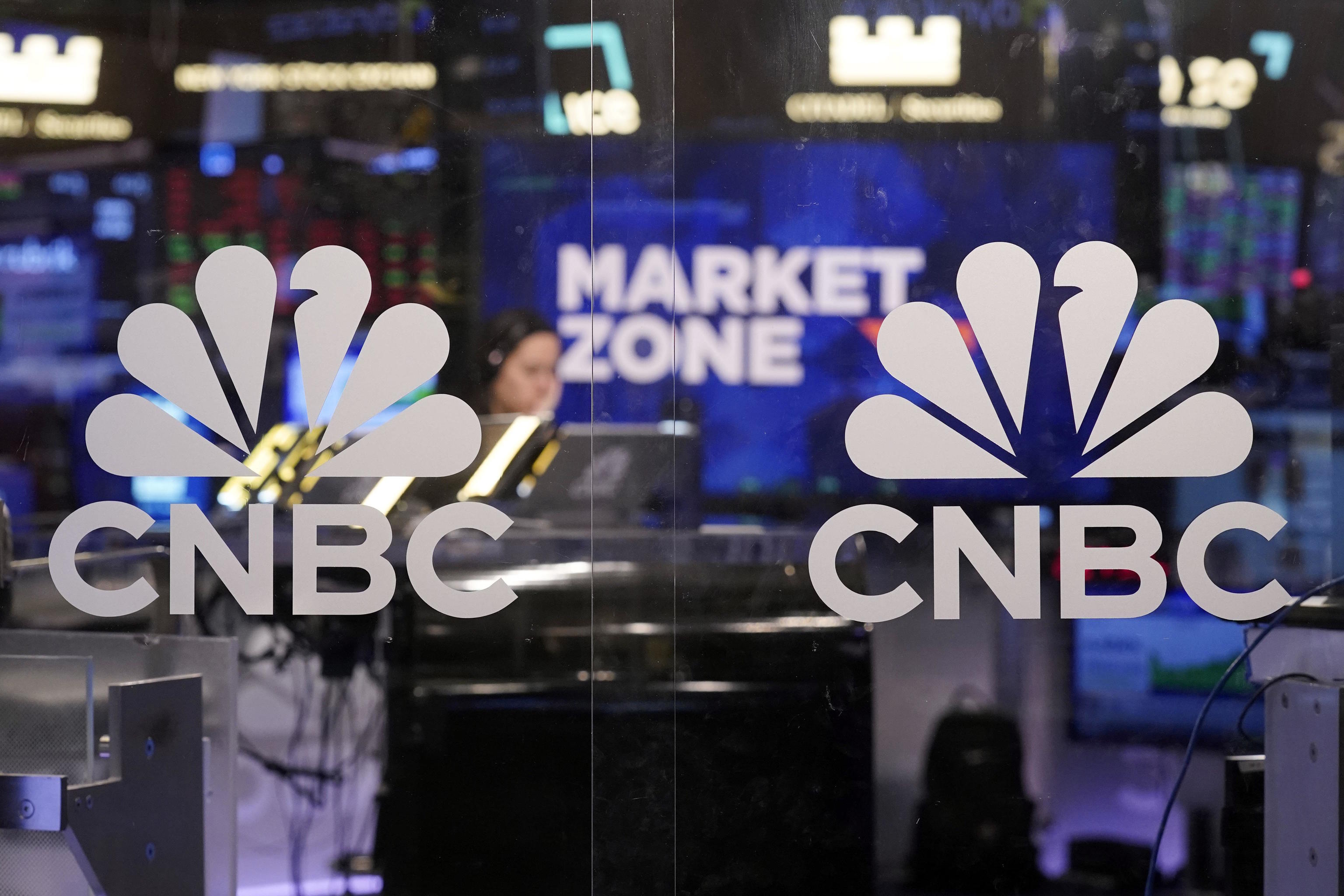 The logo for CNBC.