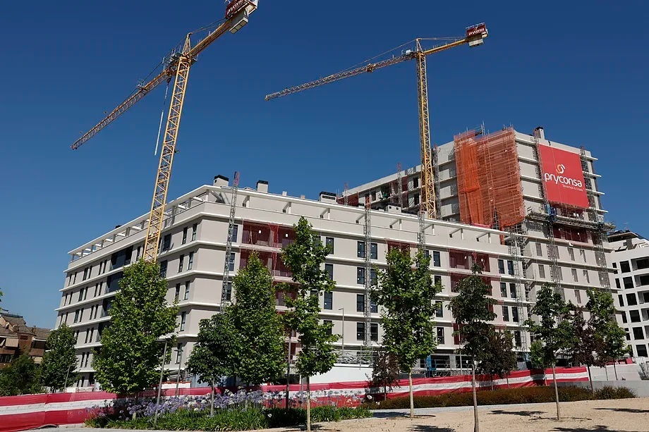 New apartments in the Mahou-Caldern area.