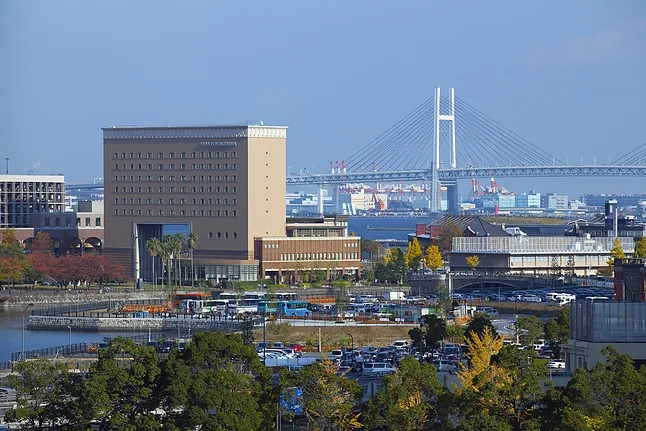 Image of the city of Yokohama where the events took place.