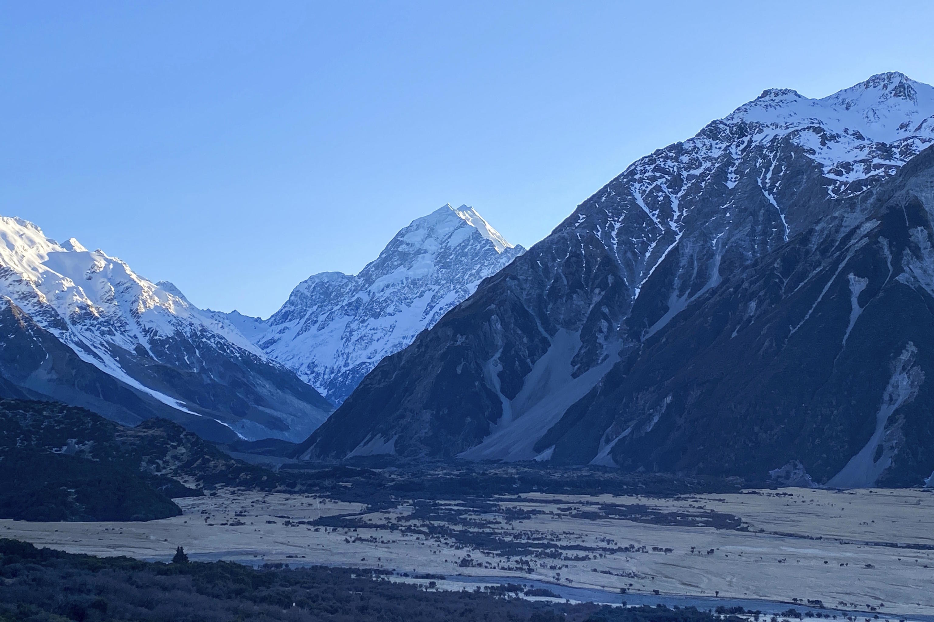 New Zealand's highest peak, Aoraki.