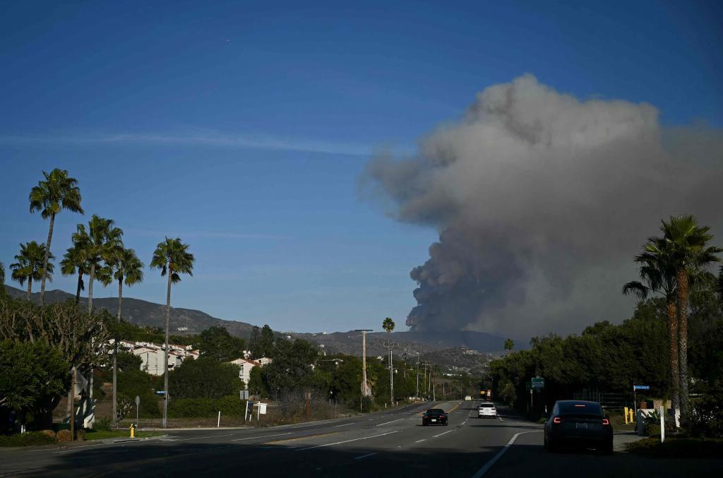 Thick smoke from the Franklin fire looms over northern Malibu, California.