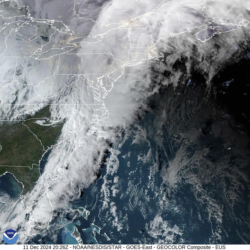 A storm passing through the U.S. Atlantic east coast.