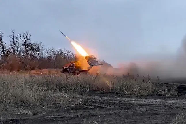 Ukrainian troops fire a missile.