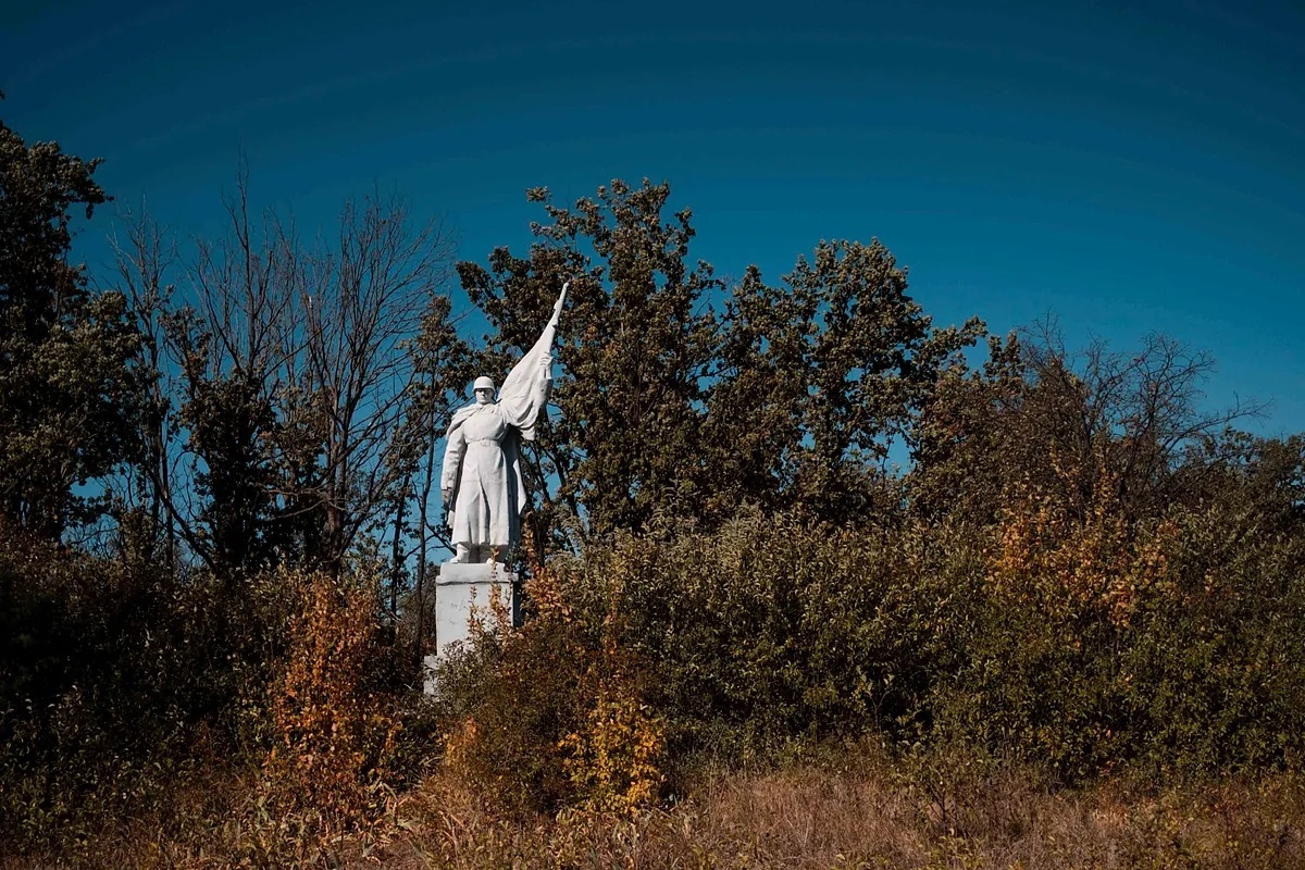 Statue dedicated to the Soviet soldier in World War II in Izium (Ukraine).