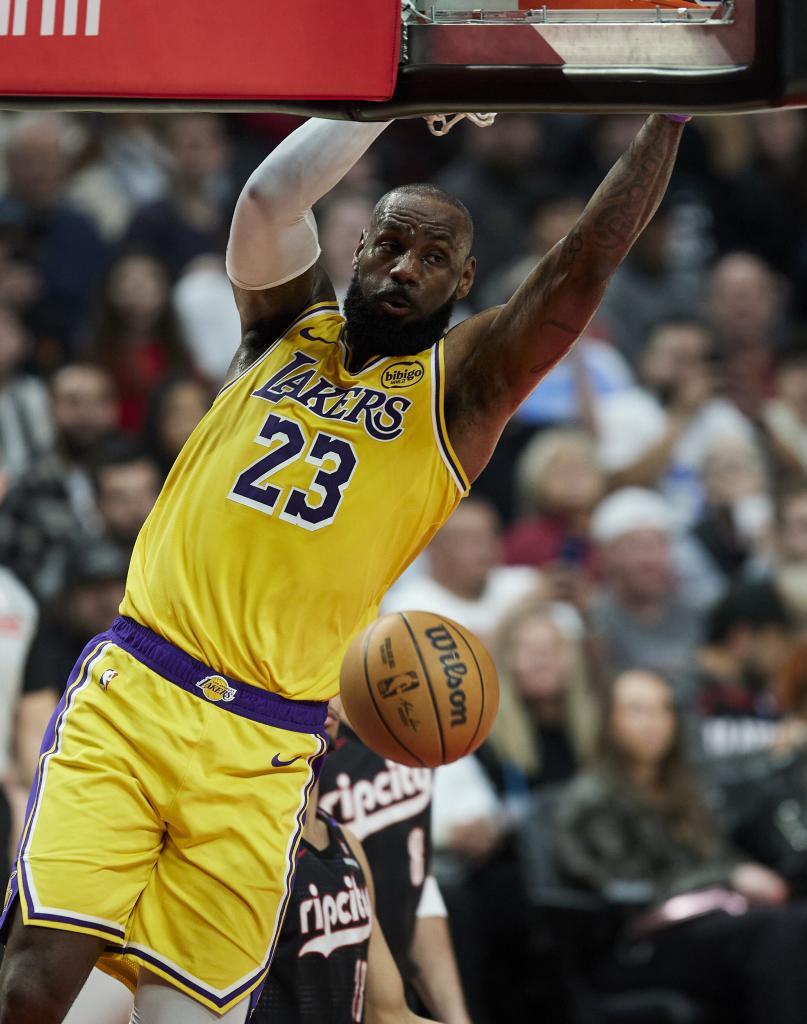 Los Angeles Lakers forward LeBron James