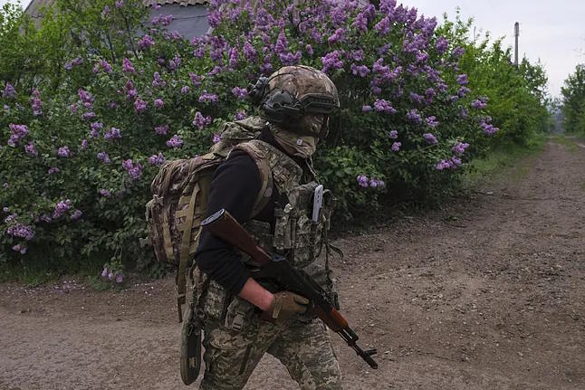 A Ukrainian soldier on the front line.