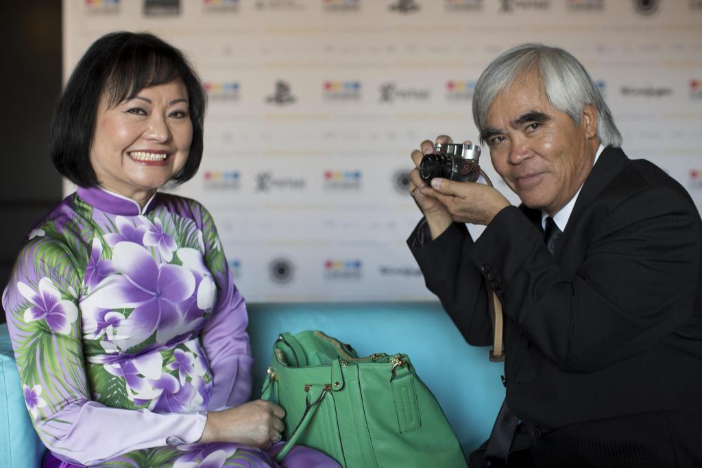 Kim Phuc, the napalm girl, with the photographer Nick Ut.
