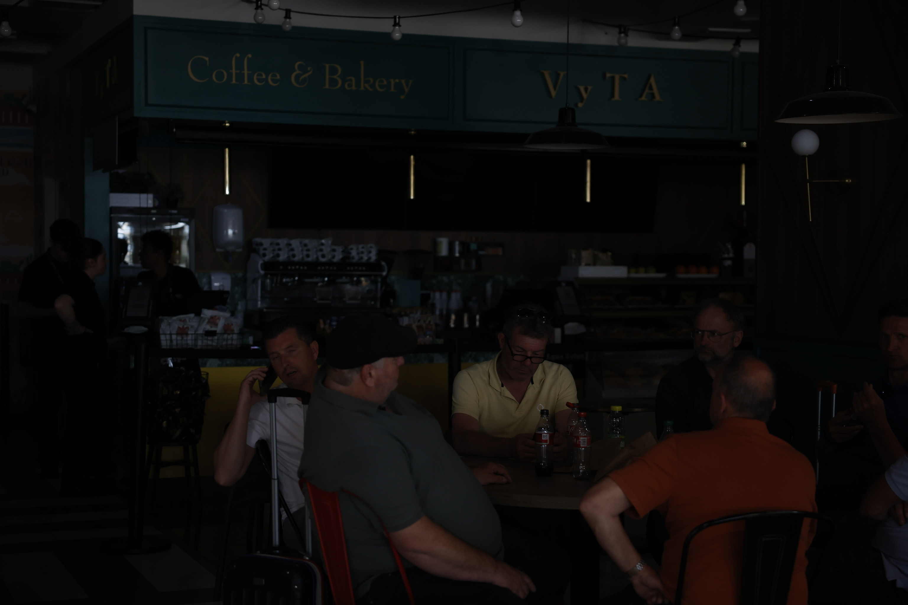 Image of Barajas airport during the blackout in Madrid.
