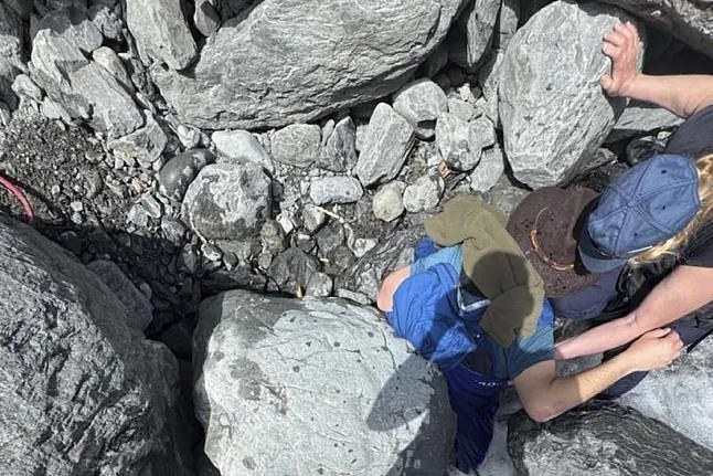 Last-minute rescue in Alaska.