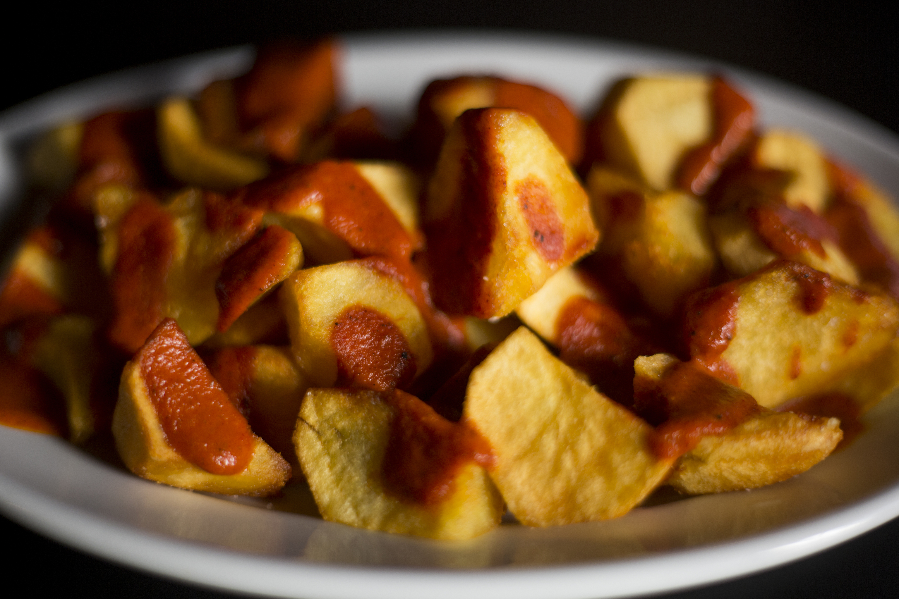 Patatas bravas.