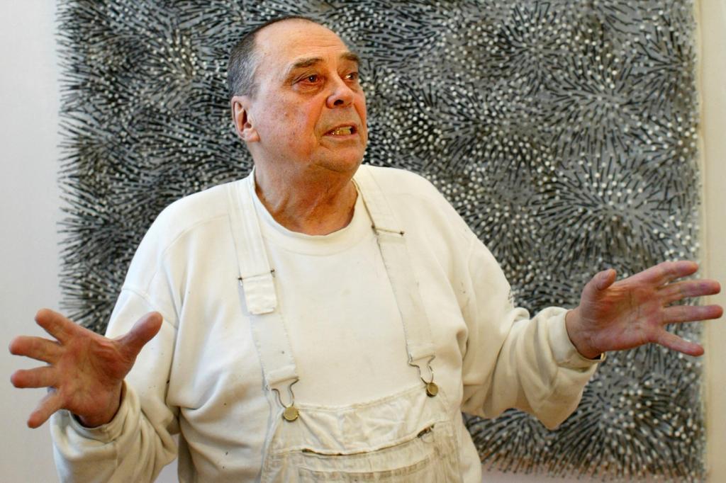 German artist Guenther Uecker.