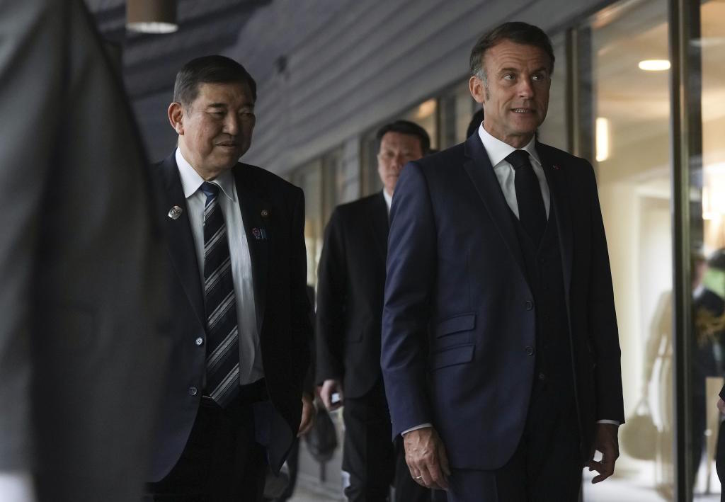 French President Macron and Japanese Prime Minister Shigeru Ishiba.