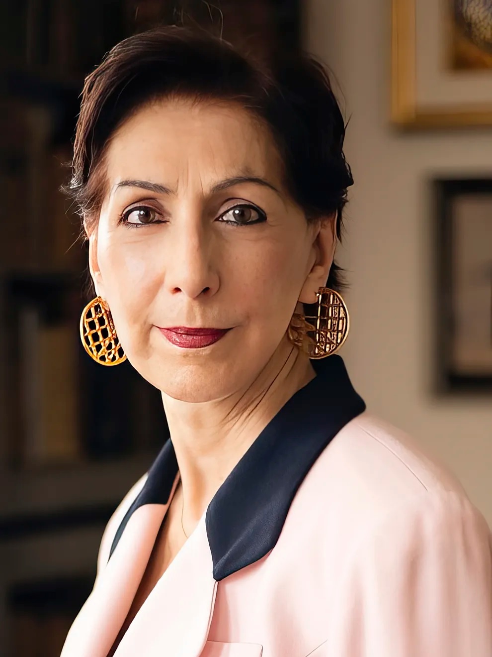 Roxane Farmanfarmaian, Director of International Studies and Global Politics at the University of Cambridge.