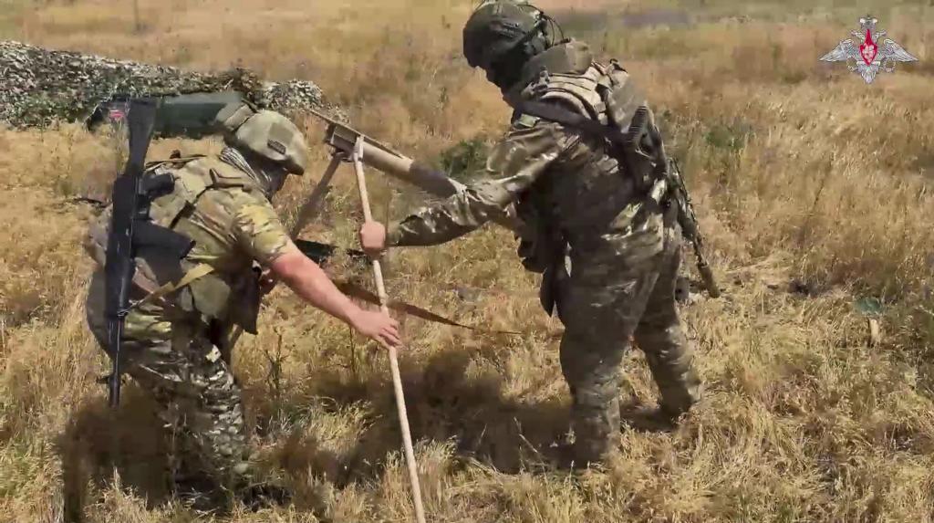 Russian soldiers prepare a Lantset drone to launch towards Ukrainian position