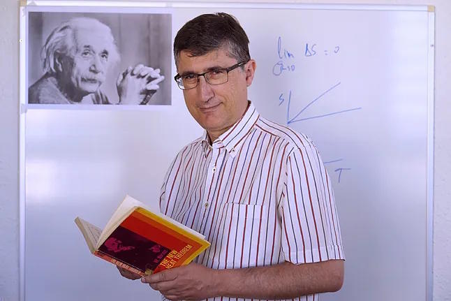 University of Seville professor Jos Mara Martn Olalla.