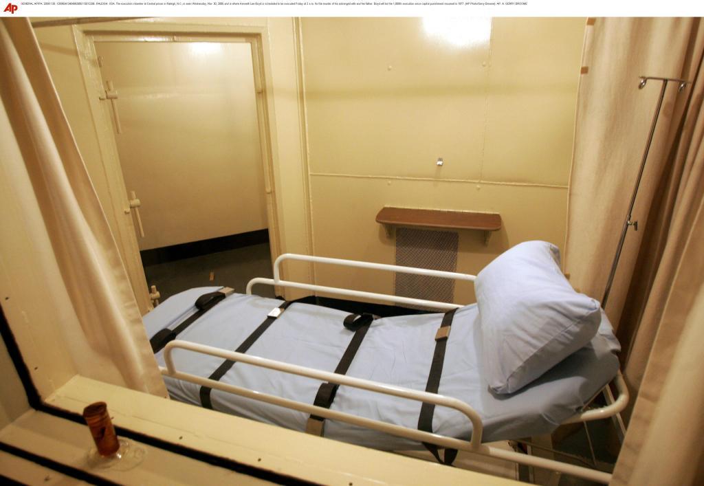 The execution chamber at Central prison in Raleigh