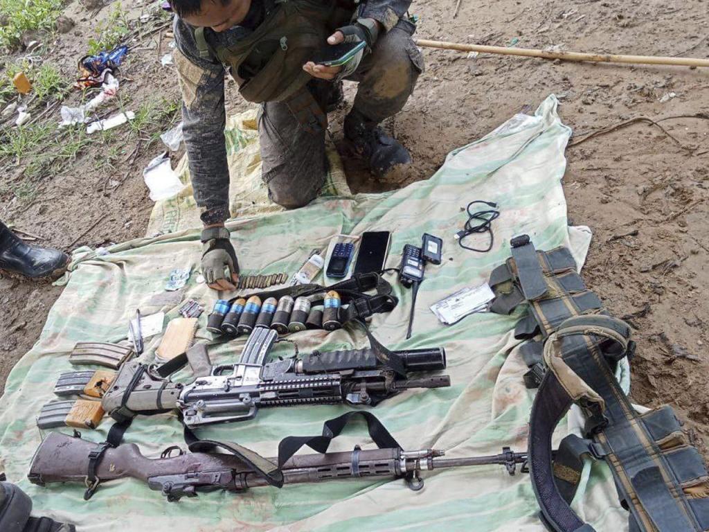 Assault rifles and grenade launchers