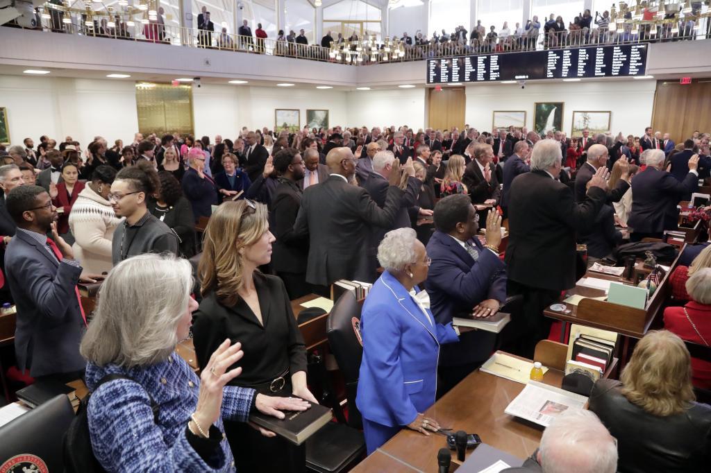 Members take the oath of office at the opening session of the N.C. House.