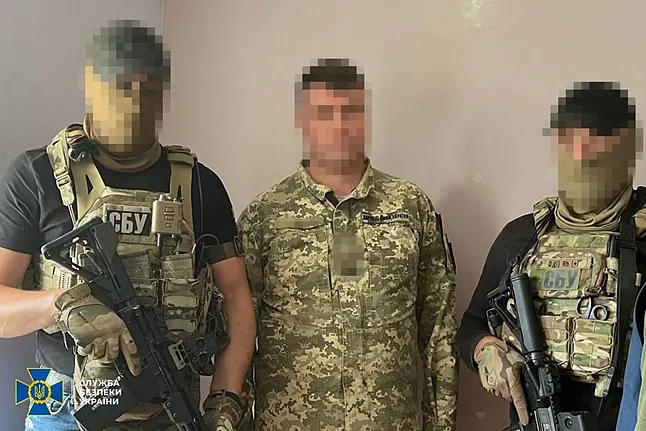Ukrainian pilot arrested by the SBU.