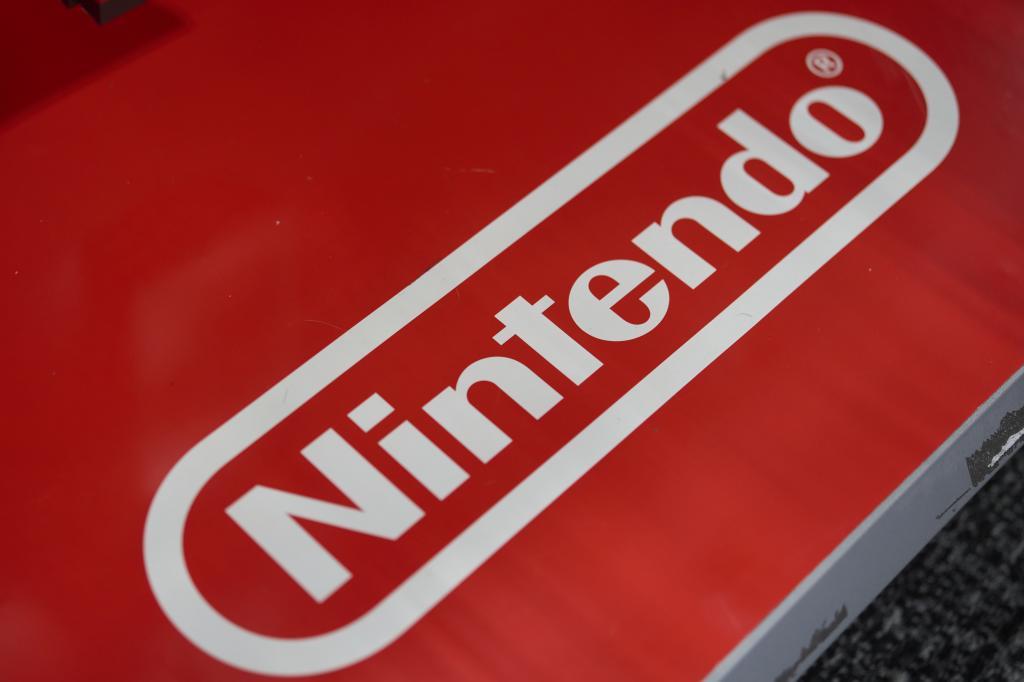 A Nintendo logo.