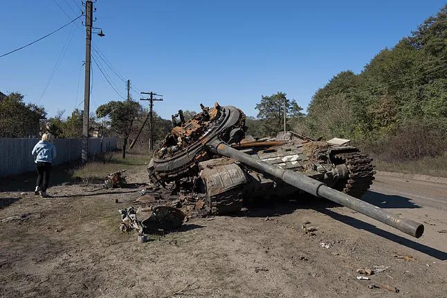 A Russian armored vehicle destroyed in combat during the withdrawal of occupants from the city of Liman.