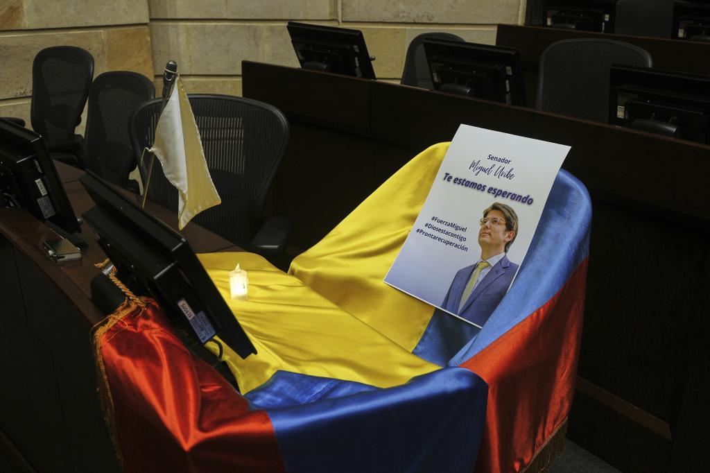 A leaflet showing Colombian Sen. Miguel Uribe Turbay