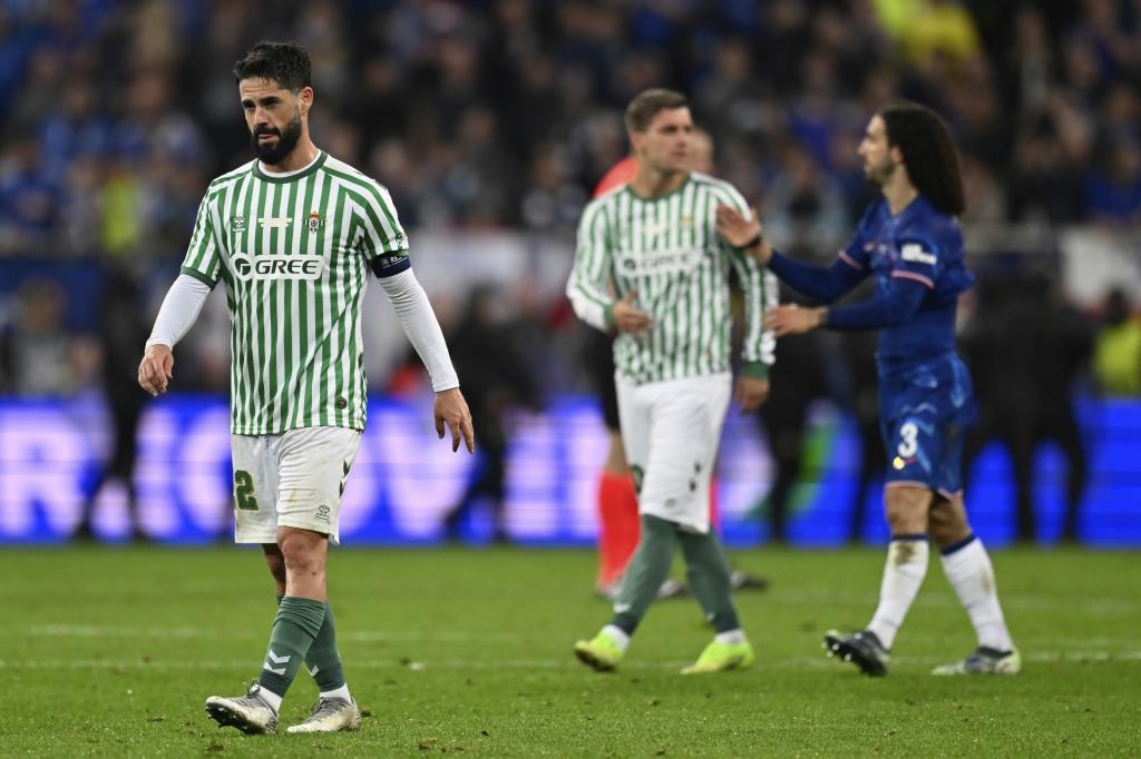 Betis' Isco leaves the pitch after the Europa Conference League final