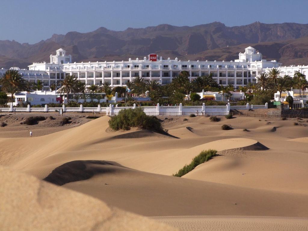Maspalomas beach at Las Palmas de Gran Canaria.
