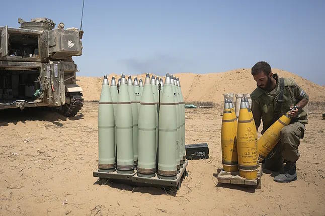 An Israeli soldier from the artillery unit.