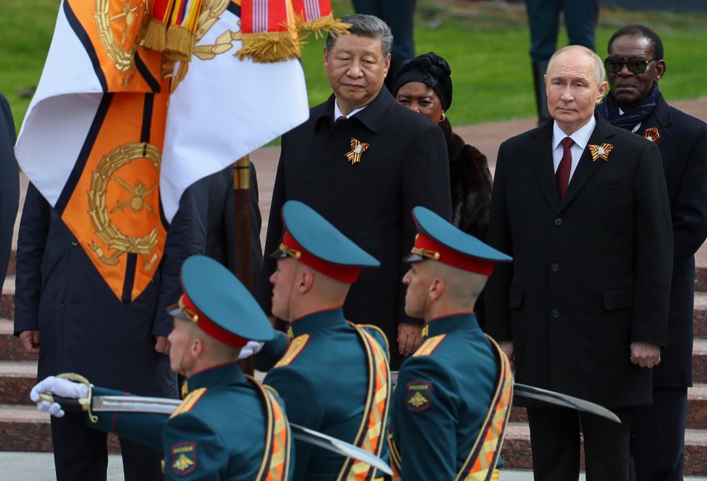 Chinese President Xi Jinping, centre, and Russian President Vladimir Putin, second from right