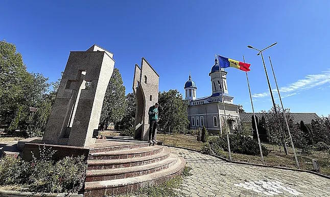 Monument in Cocieri to the memory of those killed in the 1992 battle.