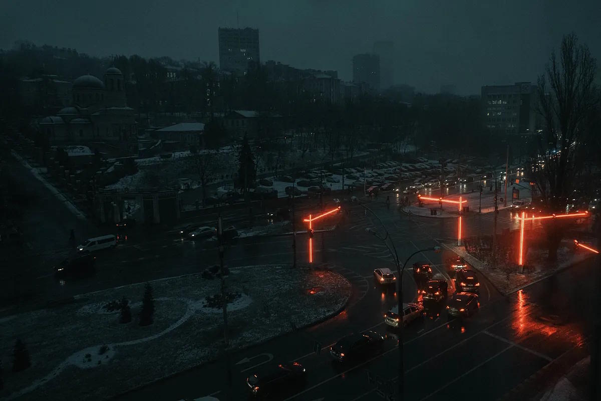 Blackout in Kiev after a Russian bombing in the middle of winter.