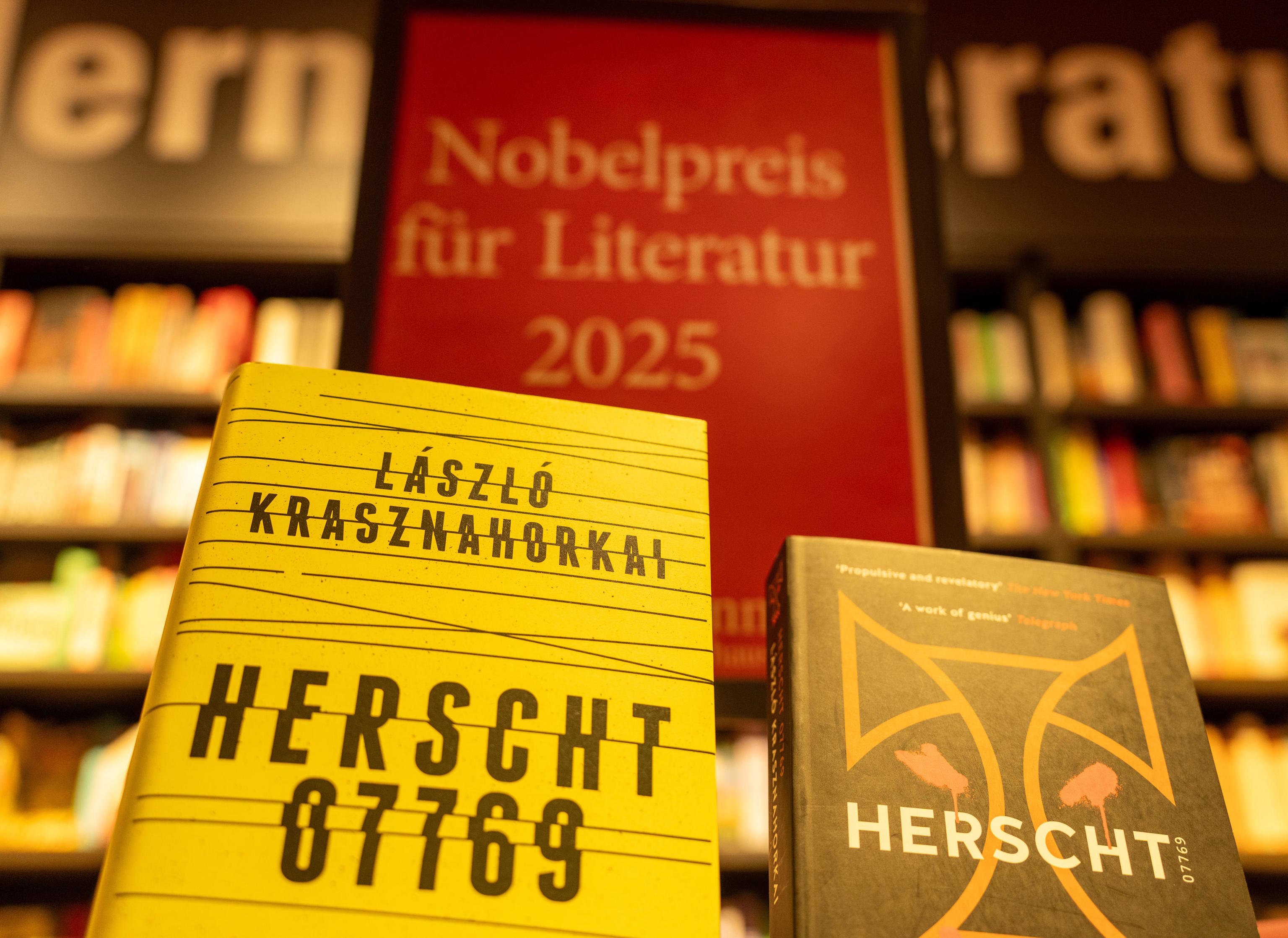 Books by Hungarian writer Lszl Krasznahorkai are displayed.