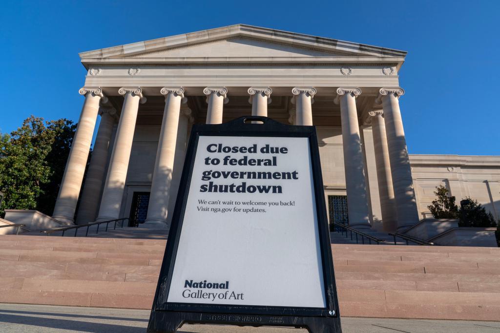 A sign that reads "Closed due to federal government shutdown,"