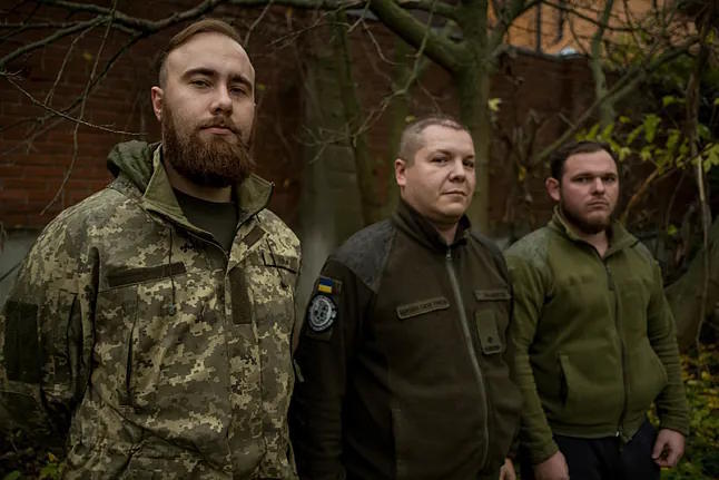 Civil-Military Coordination Team of Brigade 72, responsible for managing the death of their comrades with their families.