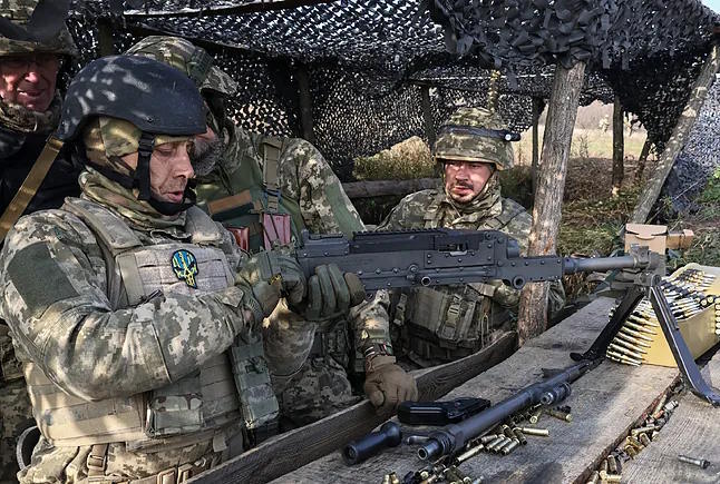 Soldiers from the 65th Mechanized Brigade of Ukraine are fighting in Donetsk.