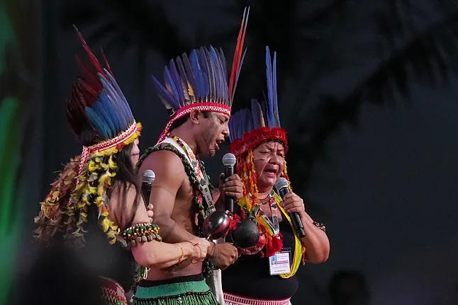 Performance by indigenous during the opening session of COP30.