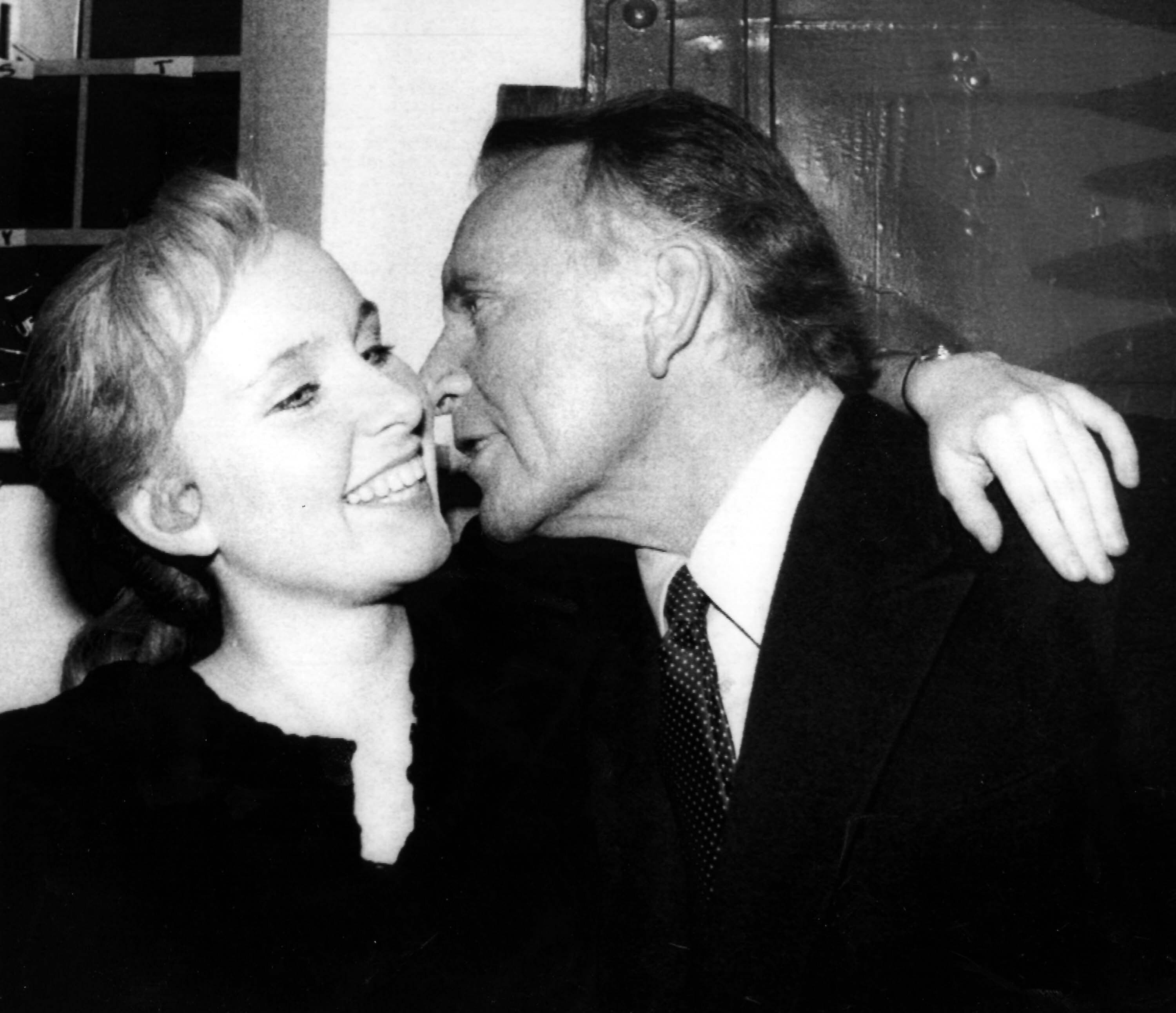Kate Burton gets a kiss from her dad, Richard Burton.