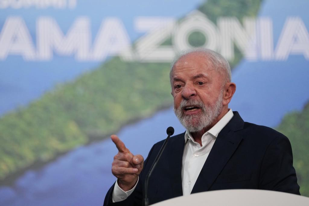 Lula da Silva speaks during a press conference at the Climate Summit.